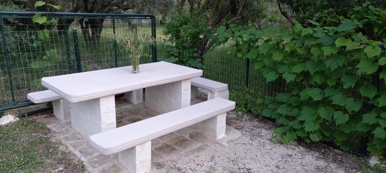 Olivo Nydri Daire Dış mekan fotoğraf